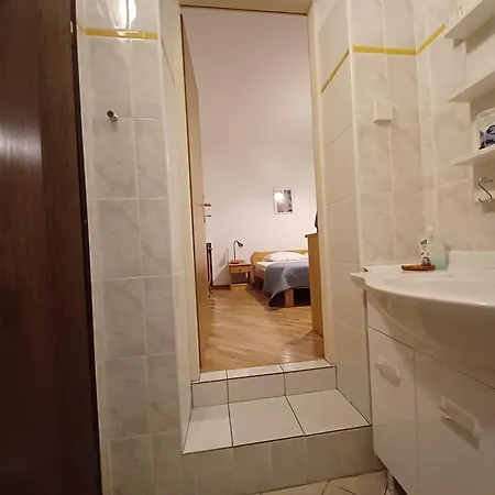 Excellent Studio Mia 2 Pers Umag